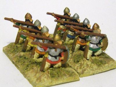 Ghaznavid Dailami Spearmen
Britains most often seen brand of Dailami Infantry. From [url=http://www.essexminiatures.co.uk/frames15anc.html]Essex's generic Arab ranges[/url]
Keywords: arab dailami