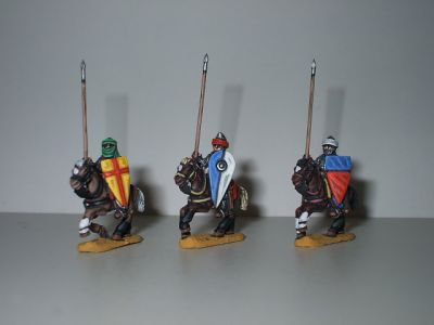 Crusader Mounted Knights with "Arabized" helm (3 knight/4 horse variants) Lances included
1150 to 1190 Crusader range from [url=http://www.legio-heroica.com/Crociati-en.html]Legio Heroica[/url] - pictures supplied by the manufacturer
Keywords: Crusader crusader latins efknights normans effoot