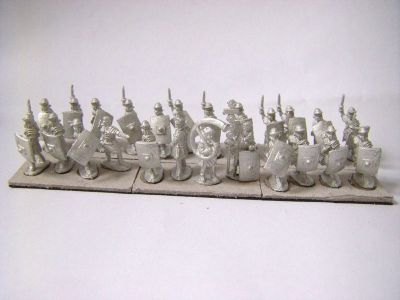 Early Imperial Roman Legionaries in segmented armour, based to prime
EIR Legionaries from [url=http://www.rebelminis.com/]Rebel Miniatures[/url]
Keywords: EIR