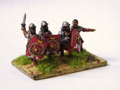 Early Imperial Roman Legionaries in segmented armour, painted
EIR Legionaries from [url=http://www.rebelminis.com/]Rebel Miniatures[/url]
Keywords: EIR