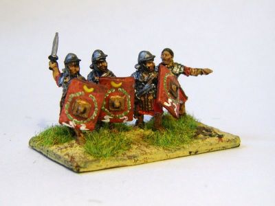 Early Imperial Roman Legionaries in segmented armour
EIR Legionaries from [url=http://www.rebelminis.com/]Rebel Miniatures[/url]
Keywords: EIR