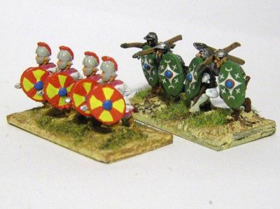 Late Roman Auxilia
Essex Auxilia and Donnington armoured auxilia. Not sure if the Essex figure has been replaced in their range by new castings?
Keywords: LIR EIR