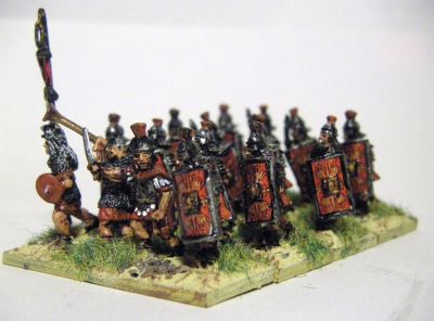 Early Imperial Roman Legionaries
EIR Legionaries from Old Glory, with LBMS Shield transfers
Keywords: EIR