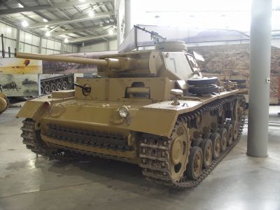 Pz III
Around the time of Operation Barbarossa, the Panzer III was numerically the most important German tank. At this time the majority of the available tanks (including re-armed Ausf. E and F, plus new Ausf. G and H models) had the 50-millimetre (1.97 in) KwK 38 L/42 cannon which also equipped the majority of the tanks in North Africa.
