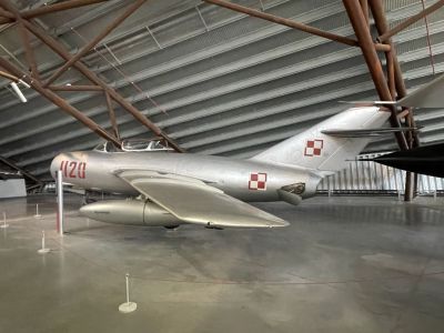 MiG 15
