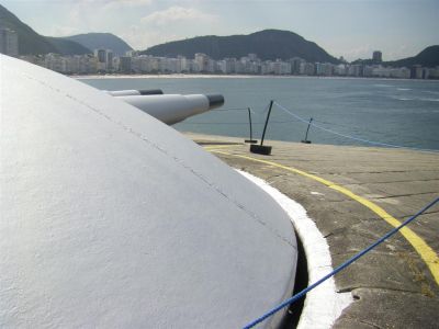 Images from Fort Copacabana, Rio 305mm (12 inch) Krupp cannons,
[url=http://en.wikipedia.org/wiki/Fort_Copacabana]Fort Copacabana, Rio[/url] contains the Museum of the History of the Brazilian Army and a coastal defense fort, Fort Copacabana. Tis is the view the 305mm guns have of Copacabana bay
