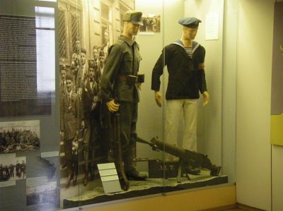 Naval Uniforms 
Photos from the [url=http://www.vhu.cz/cs/stranka/armadni-muzeum/]Prague Military Museum[/url] ikov, showcasing history of the Czech and Czechoslovak Military
